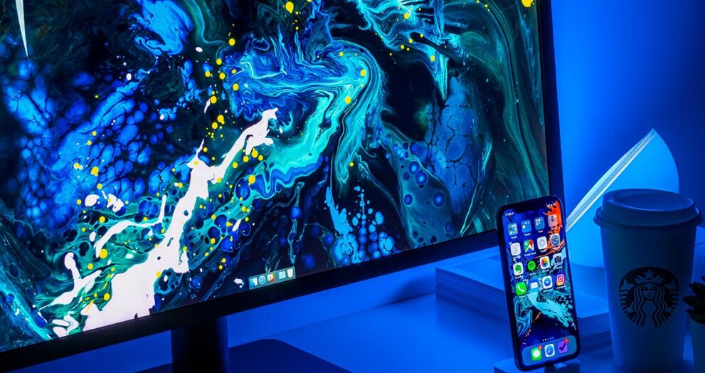 tech laptop